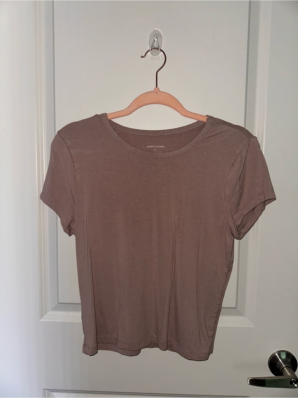 Short-Sleeve Crew Tee in Taupe Brown